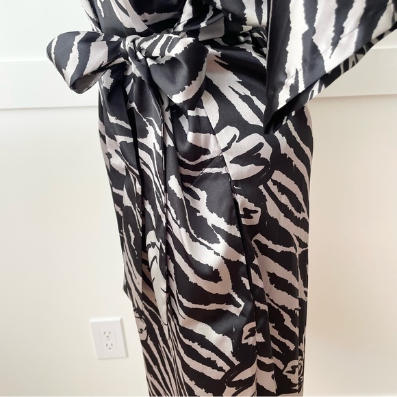 Suzi Chen For Maggy Boutique Floral Zebra Beaded Belted Dress Black Women’s 4 - Picture 7 of 10